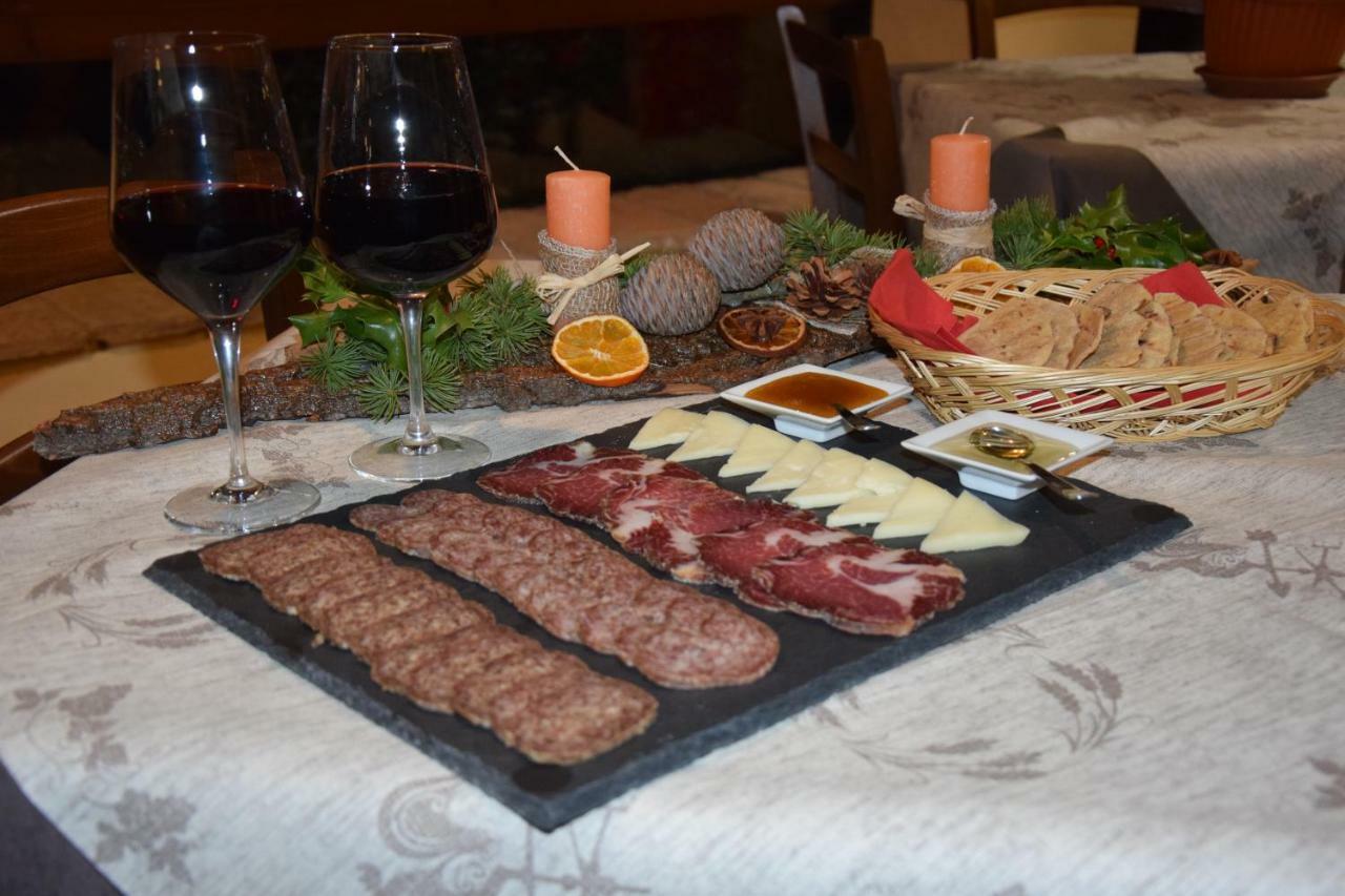 Agriturismo Gioie Di Campagna 파브리아노 외부 사진