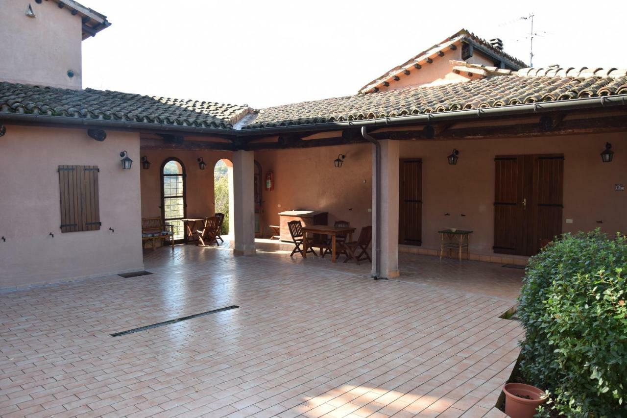 Agriturismo Gioie Di Campagna 파브리아노 외부 사진