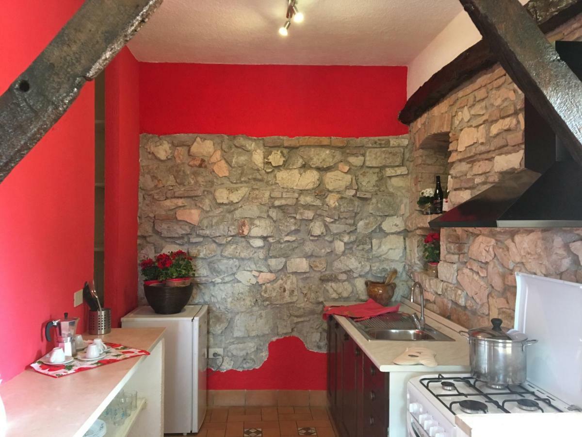 Agriturismo Gioie Di Campagna 파브리아노 외부 사진